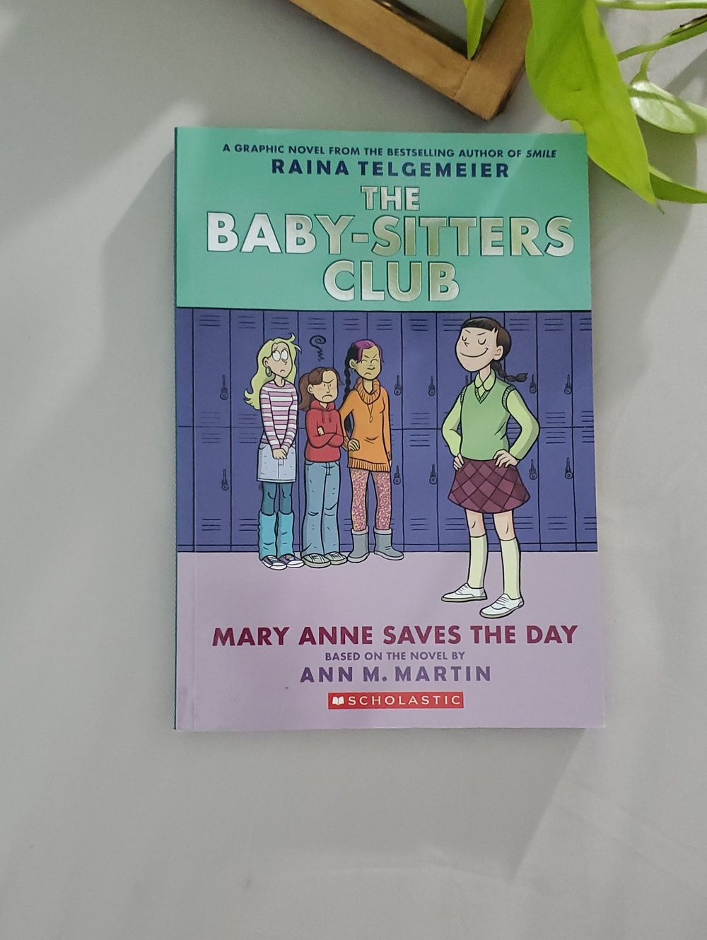 2/$20  THE BABYSITTERS CLUB- MARY ANNE SAVES THE DAY